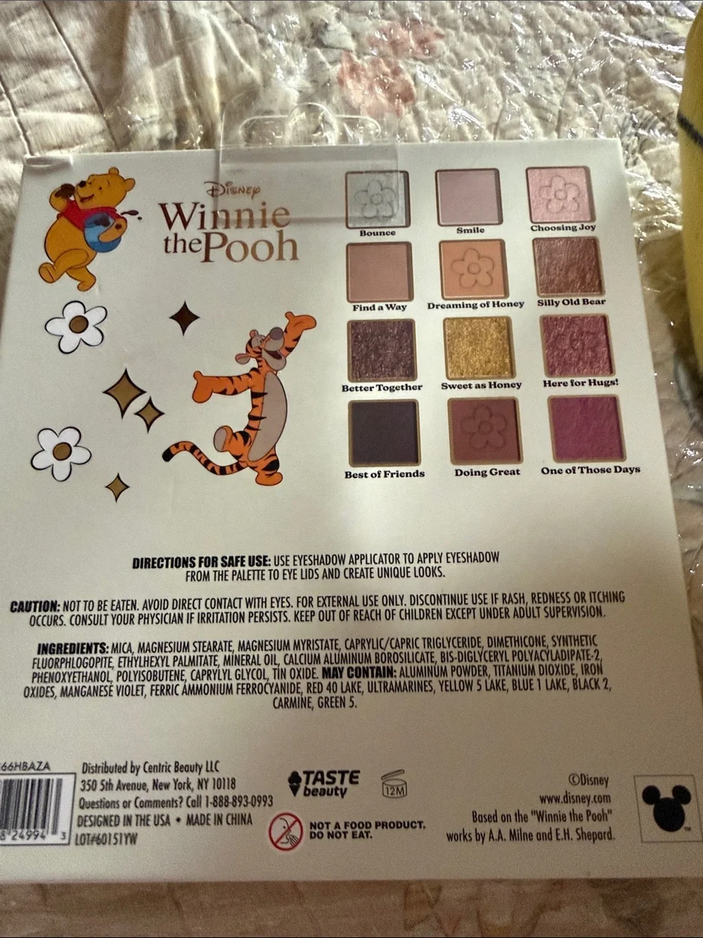 Disney Winnie the Pooh Eyeshadow Palette with 9 Bright Multicolor Socks NWOT